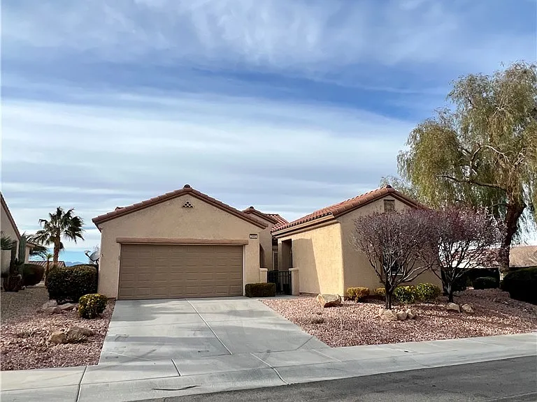 2460 Calvert City Dr — Photo 1