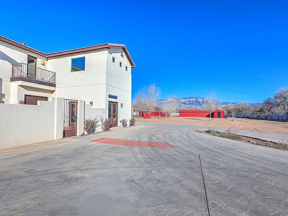 4th image of 2201 Loma Larga Rd