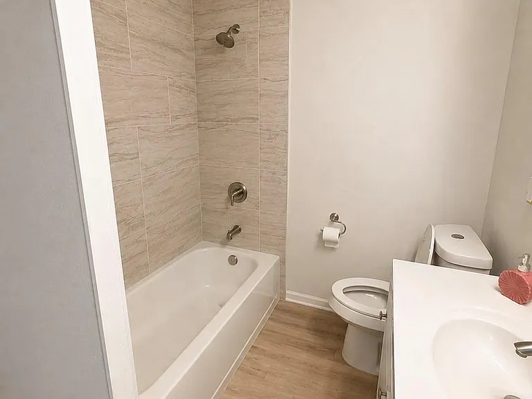 244 Deerfield St — Photo 4