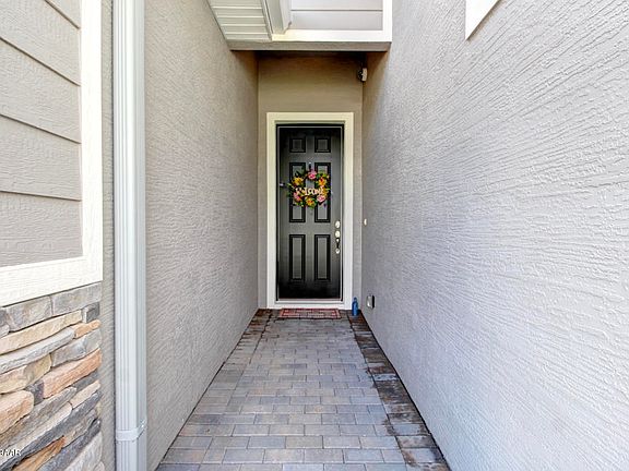 3rd image of 461 Chelsea Place Ave