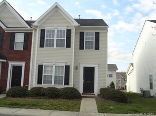 3248 Barons Court Rd, Charlotte, NC 28213