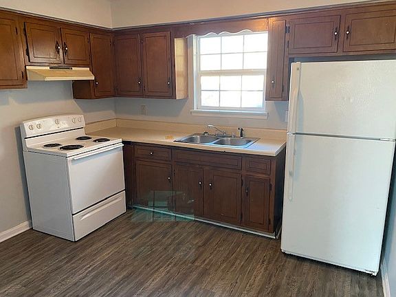 5th image of 201 Beech St APT C