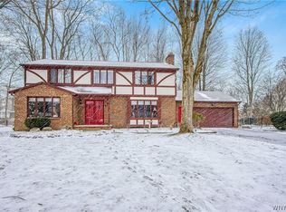 96 Northington Dr, East Amherst, NY 14051