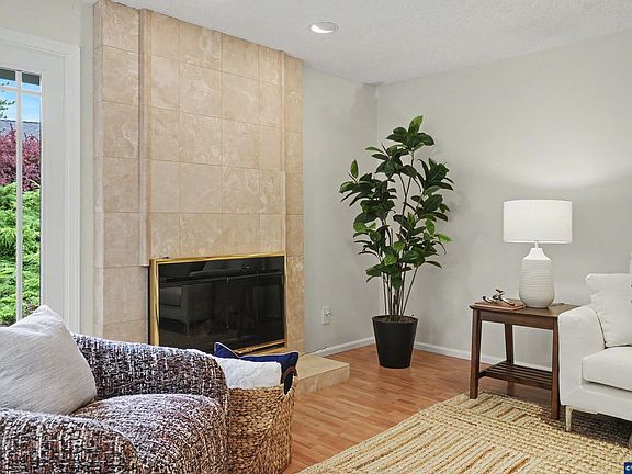 5th image of 2872 NW Monterey Pl