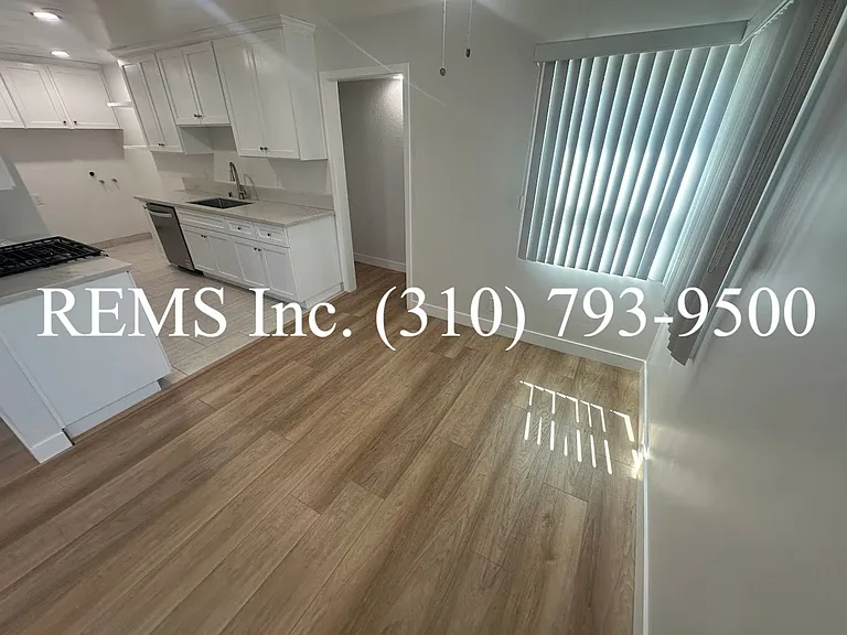 25021 Oak St — Photo 5