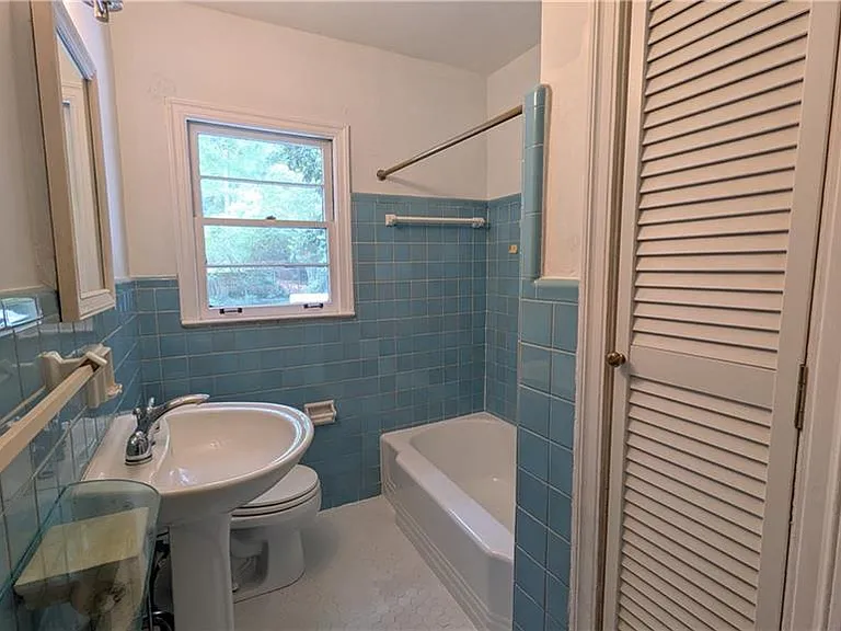 4300 Rickenbacker Way NE — Photo 16