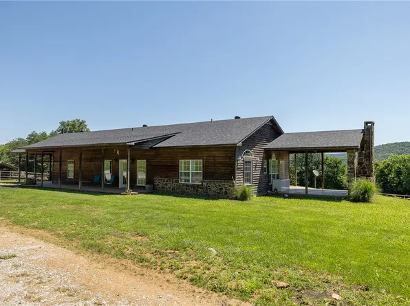 17068 Hazel Valley Rd, Fayetteville, AR 72701