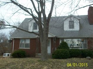 194 N 4000th Rd W, Kankakee, IL 60901