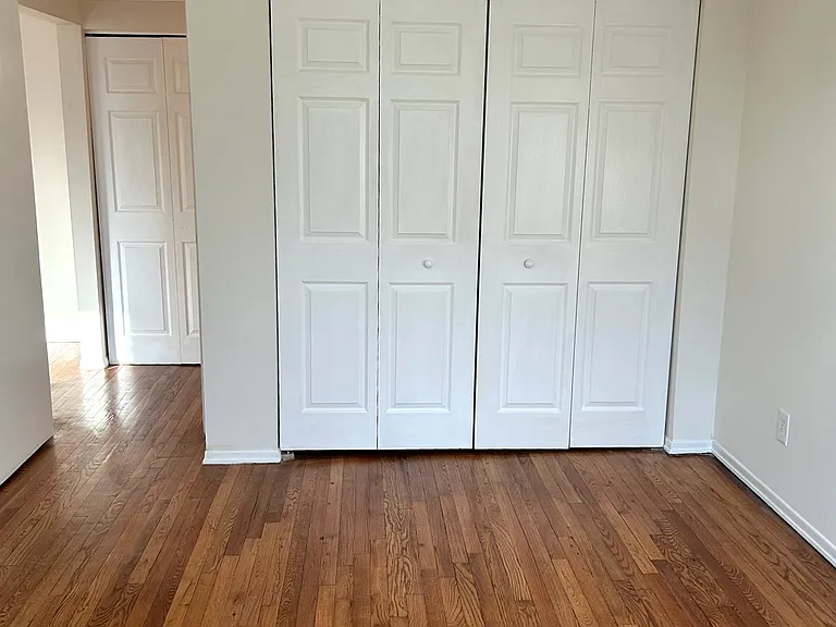8 Colonial Rd #8 — Photo 8