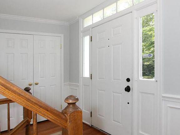 3rd image of 5147 Winding Woods Dr