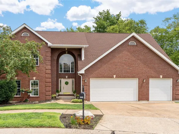 3002 Lakeview Park Dr, Saint Louis, MO 63129