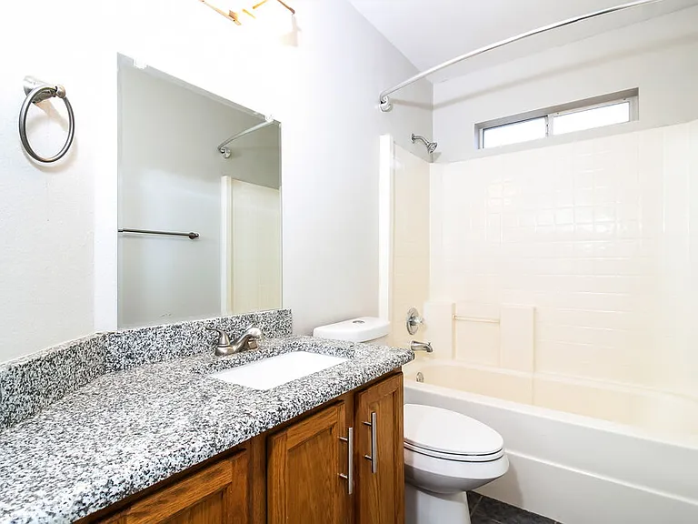 809 Pace Dr — Photo 16