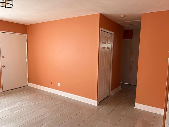 4th image of 4410 W 19th Plz
