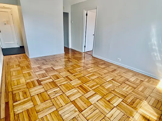 Rented by Compass | media 24