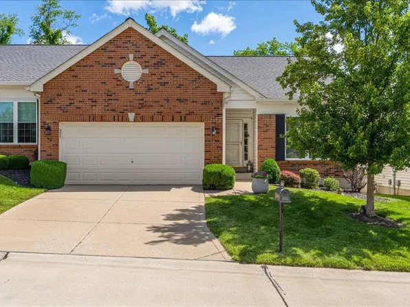 16041 Kerryton Place Dr, Ballwin, MO 63021