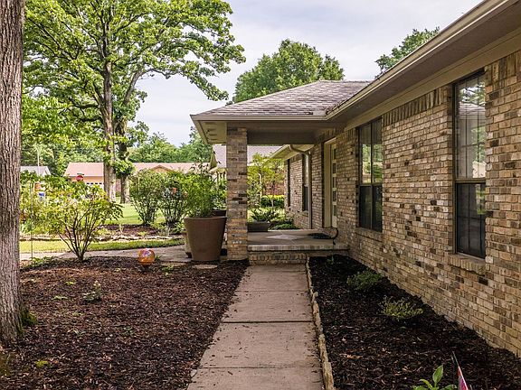 5th image of 4 Ironwood Dr