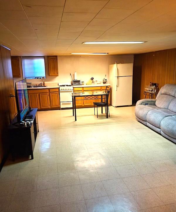 1st image of 2344 37th St