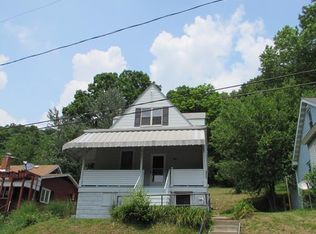 741 Valley Rd, Ambridge, PA 15003