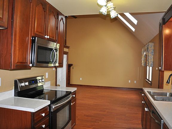 5th image of 9507 Drayton Cir