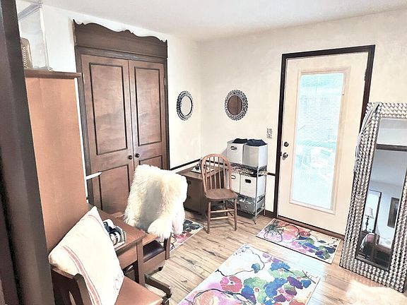 5th image of 312 Eastern Shores Dr