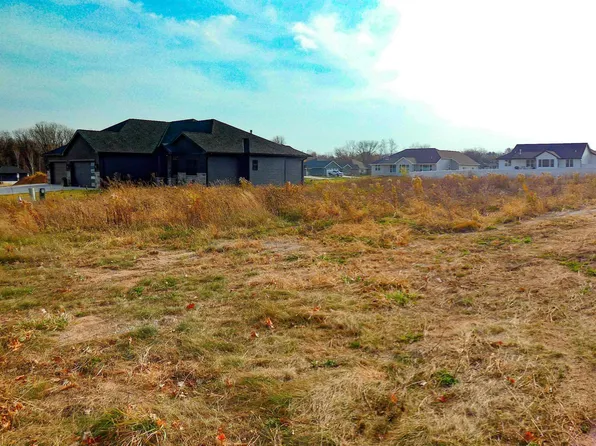 2658 Chambers Xing #96, Green Bay, WI 54313