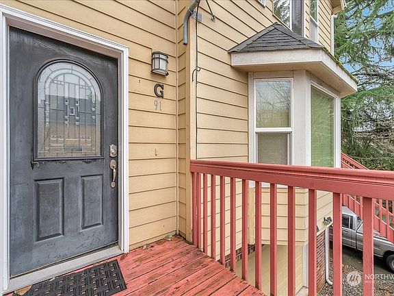 4th image of 91 River Rock Lane #G
