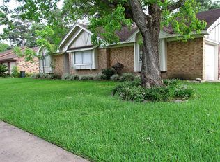 13902 Lantern Ln, Houston, TX 77015