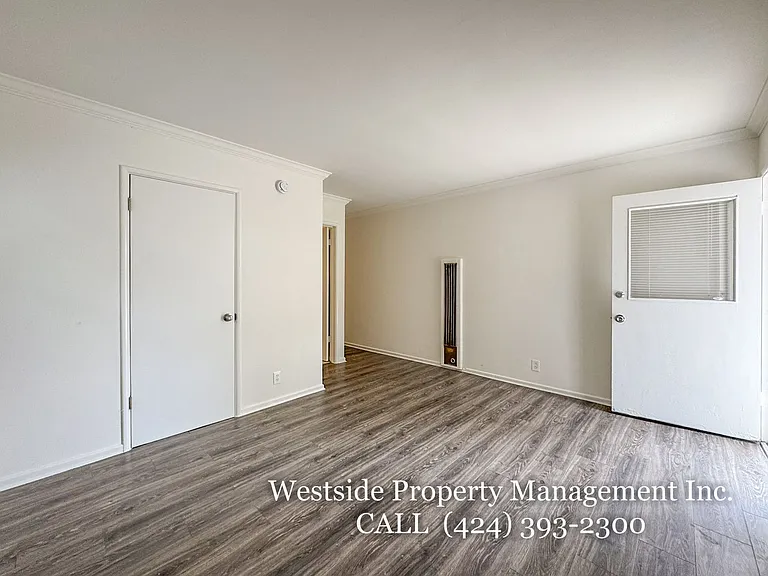 3614 Veteran Ave — Photo 2