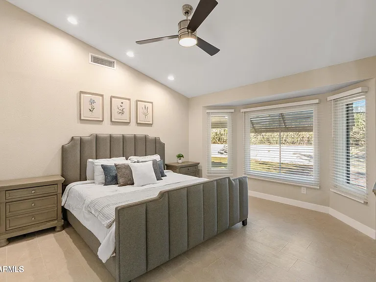2735 N Diego Cir — Photo 20