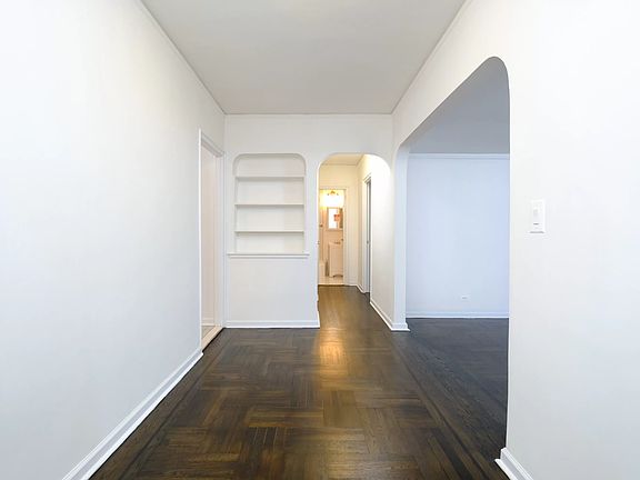 4th image of 2685 Creston Ave APT 3D