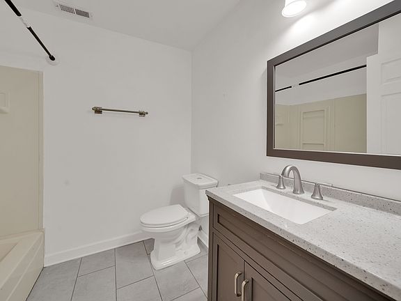 2nd image of 4933 S Lockwood Ave