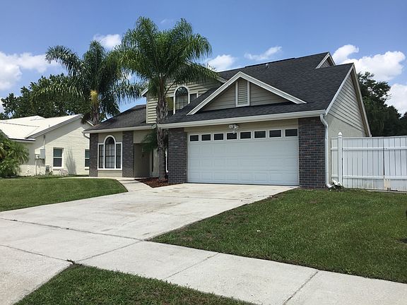 2nd image of 3341 Hillmont Cir