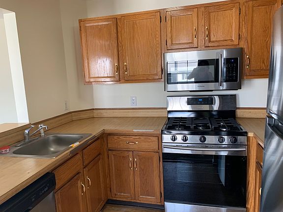 3rd image of 3 Lexington Hills Unit 9