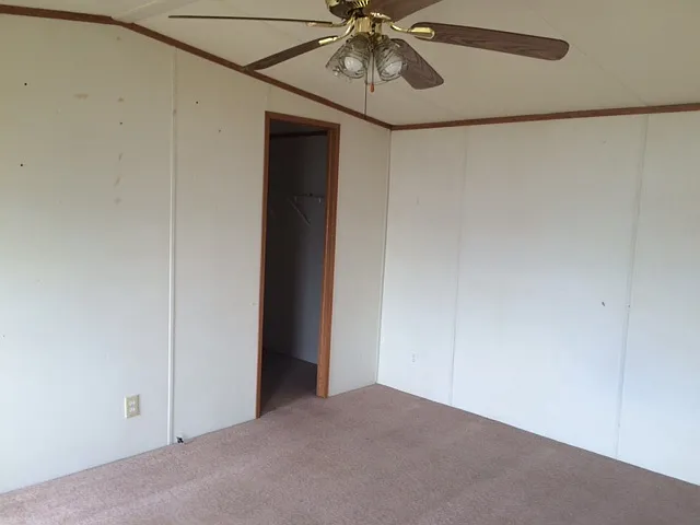 173 Carmen Ln — Photo 6