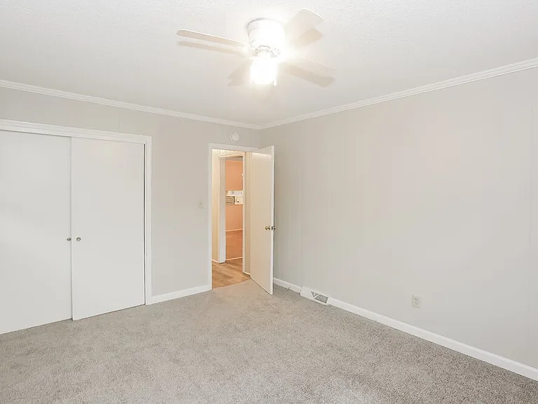 125 Pinevale Dr — Photo 9