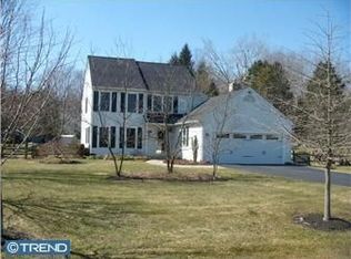 12 Farmingdale Ln, Newark, DE 19711