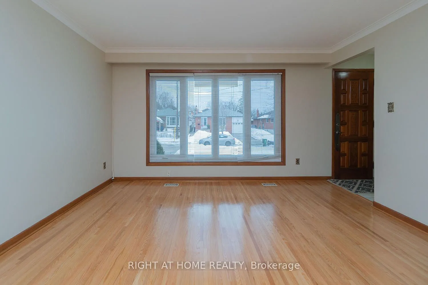 3 bed, $2,800 — Photo 3