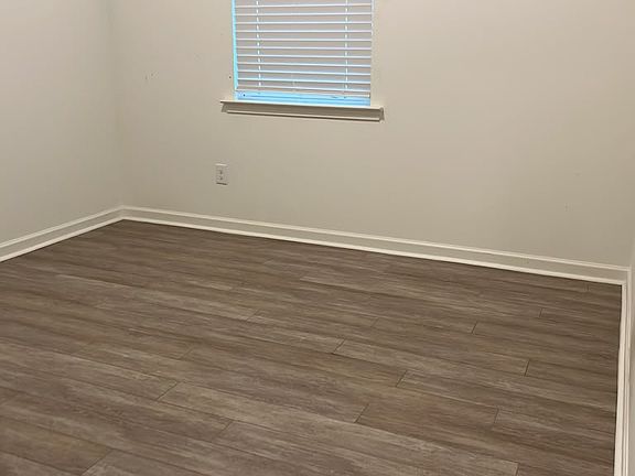 4th image of 354 Summer Ranch Dr