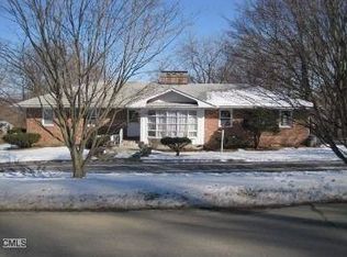 9 Margerie Dr, New Fairfield, CT 06812