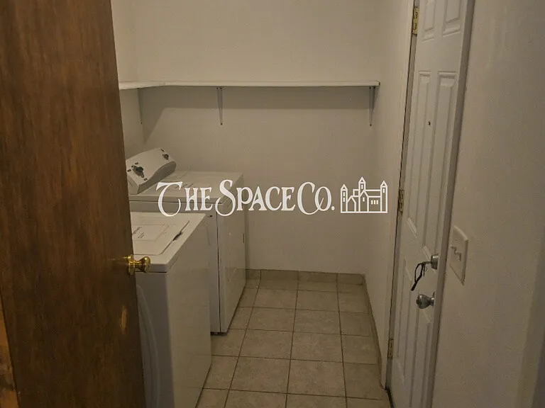 262 Fleming Rd #B — Photo 4