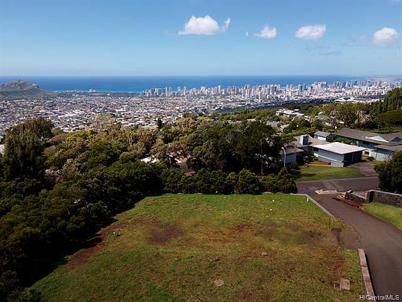 2nd image of 4967 Maunalani Cir #A
