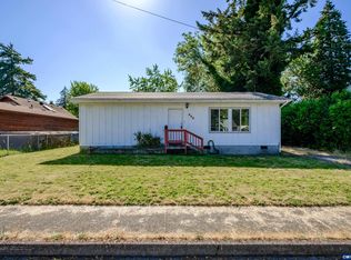 536 9th Ave, Sweet Home, OR 97386