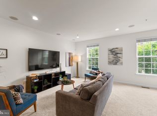 5316 Smiths Cove Ln, Greenbelt, MD