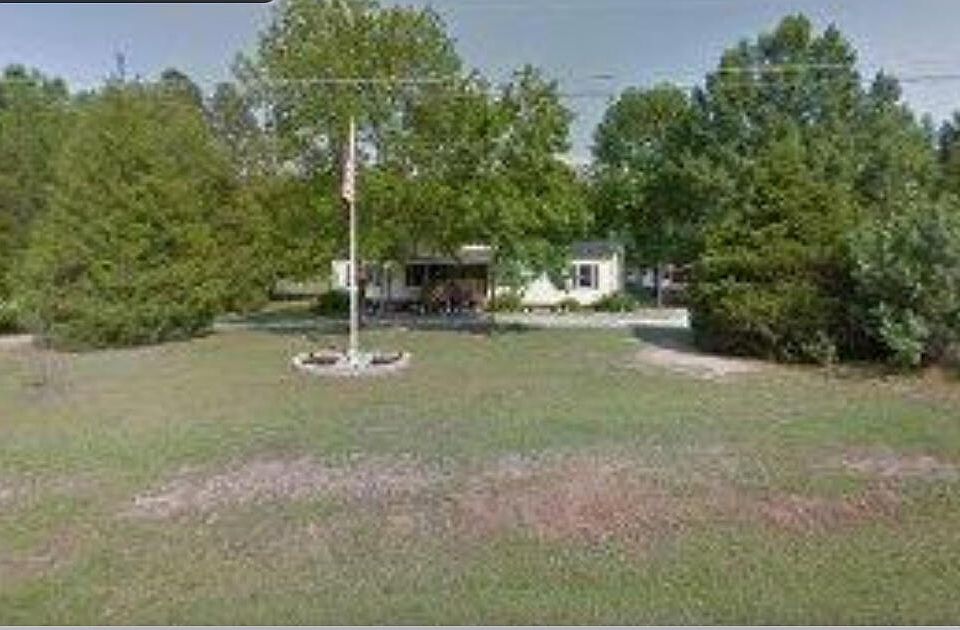2nd image of 855 Dixie Drive