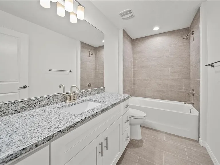 43 Ponce Deleon Dr #B — Photo 5