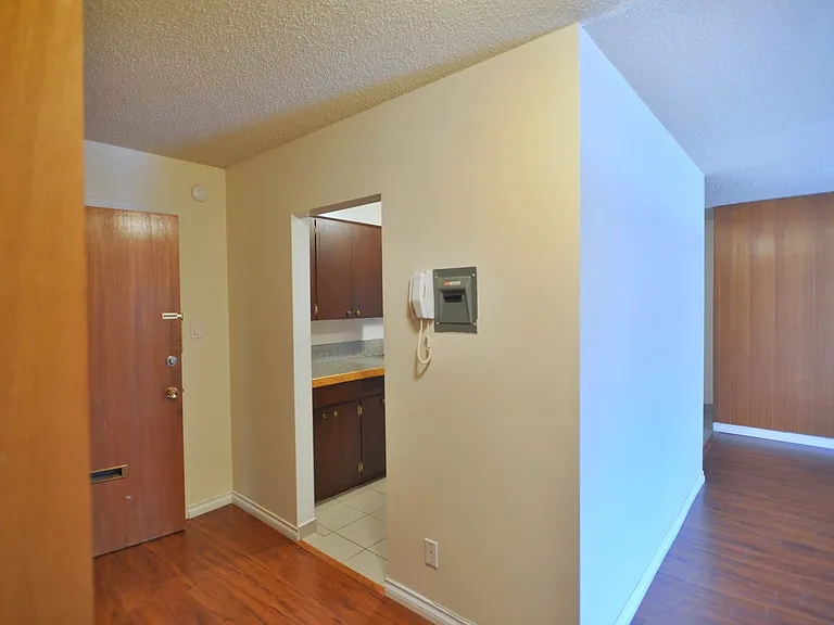 6635 McKay Ave #304 — Photo 13