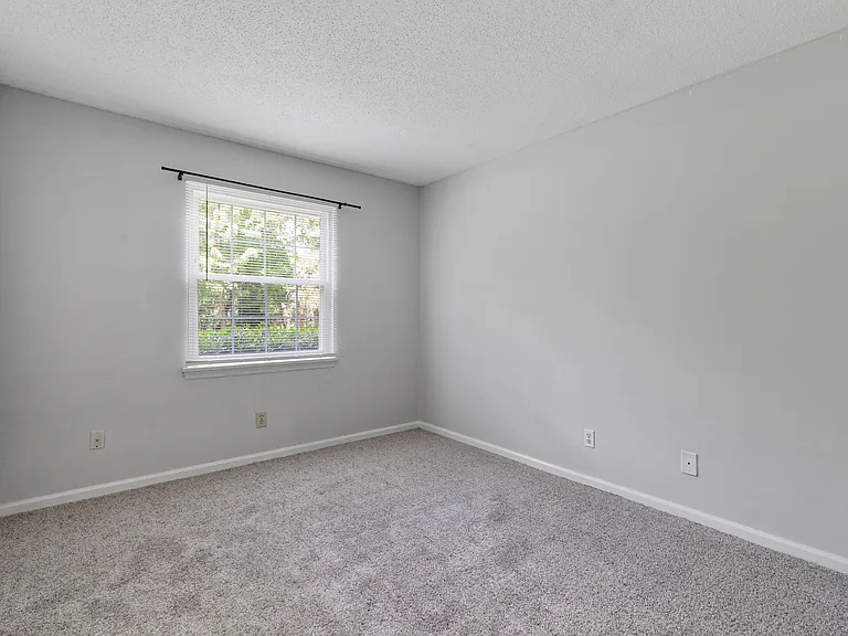 5627 Hornaday Rd #B — Photo 16