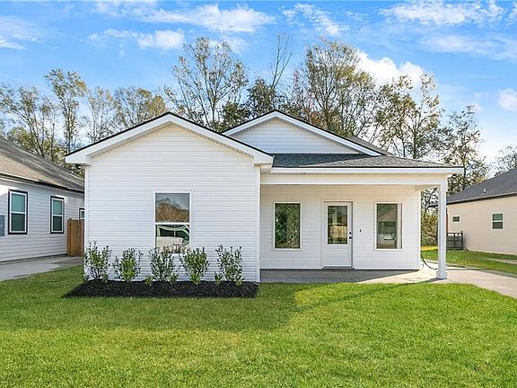 2nd image of 2329 Caddy Dr