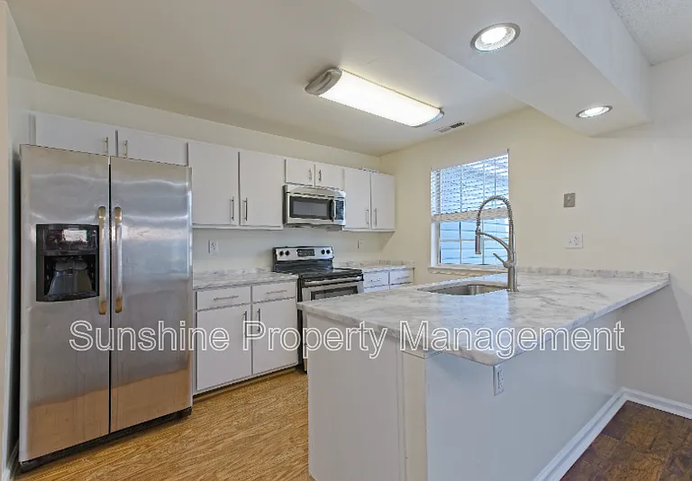 111 Castilian Dr — Photo 3