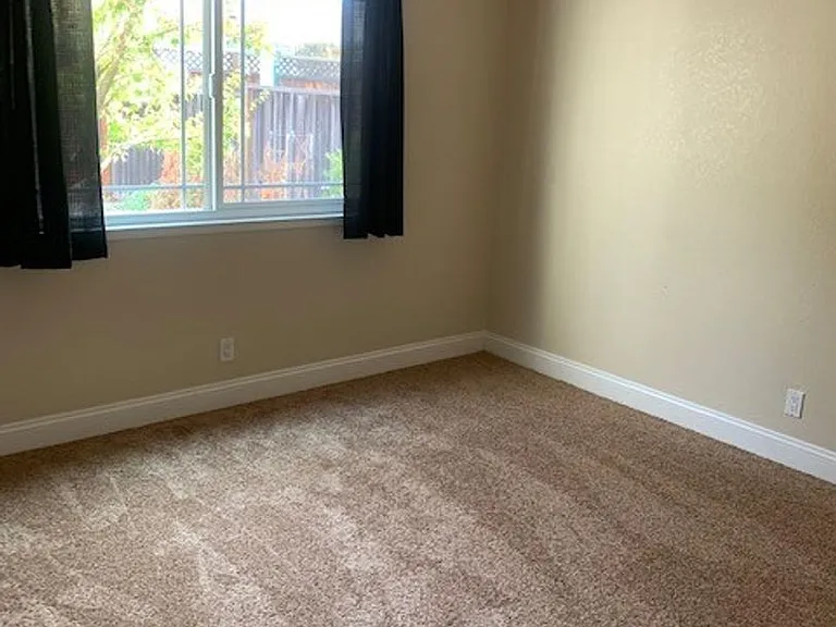 15300 Venetian Way — Photo 12
